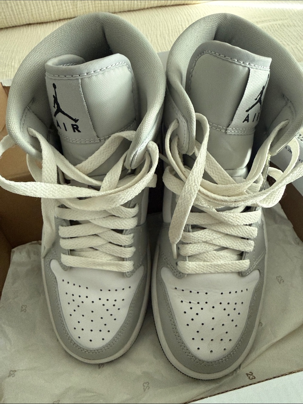 2021 Wmns Air Jordan 1 Mid 'Grey Fog' - Picture 9 of 10